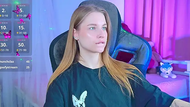 Snapshot of CuteMousee chatting on 09/10/25, 06:02 CuteMousee online show from 09/10/25, 06:02