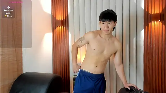 Snapshot of Ryo_kush chatting on 10/11/25, 01:27 Ryo kush online show from 10/11/25, 01:27