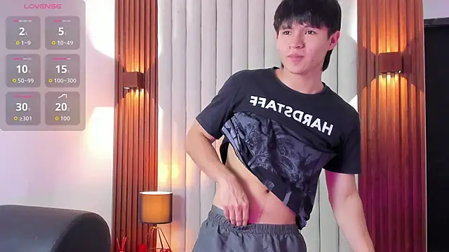 Snapshot of Ryo_kush chatting on 10/25/25, 03:47 Ryo kush online show from 10/25/25, 03:47