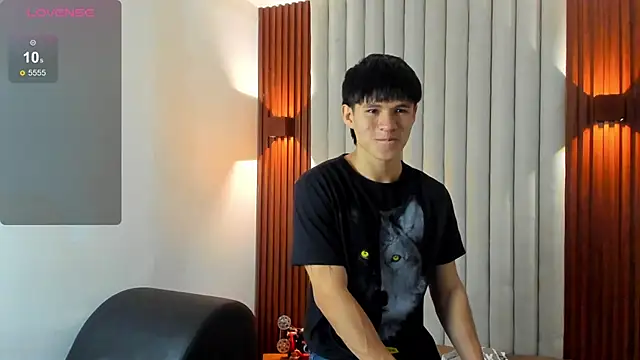 Snapshot of Ryo_kush chatting on 11/23/25, 03:39 Ryo kush online show from 11/23/25, 03:39