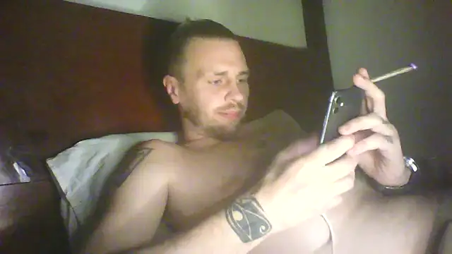 Snapshot of Danjamez1892 chatting on 03/04/25, 11:32 Danjamez1892 online show from 03/04/25, 11:32
