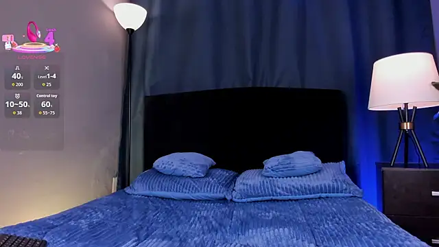 Noah  angel online show from 10/14/25, 01:50