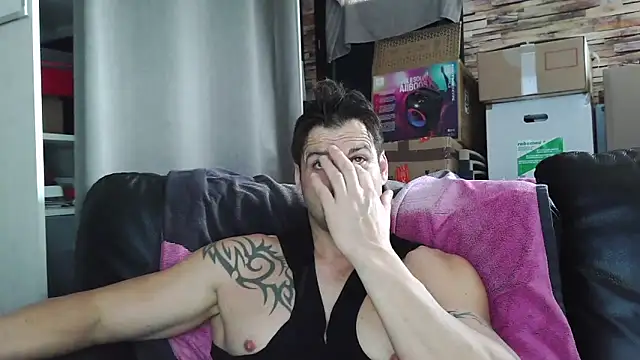 Snapshot of XxBigboybandxX chatting on 02/24/26, 01:42 XxBigboybandxX online show from 02/24/26, 01:42