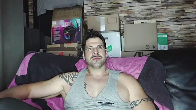 Snapshot of XxBigboybandxX chatting on 03/02/26, 06:26 XxBigboybandxX online show from 03/02/26, 06:26