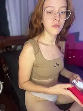 Ginger Foxy online show from 04/22/26, 05:10