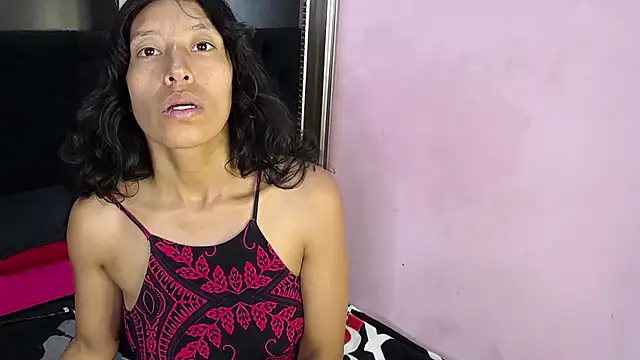 karolinee 66  online show from 11/29/25, 08:12