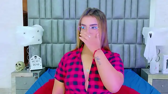 ZoehRoux online show from 10/31/25, 04:13