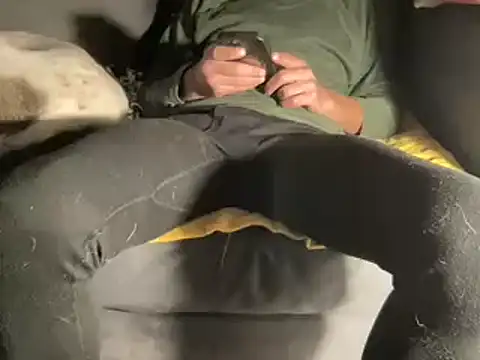 4small4inchlol online show from 02/15/25, 01:21