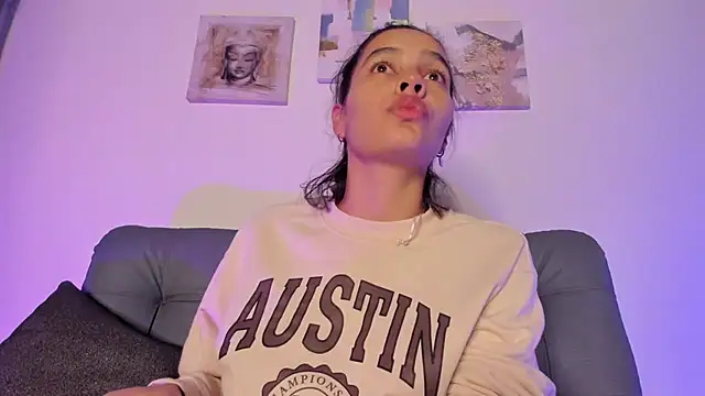 Snapshot of samara_jonness chatting on 03/13/25, 08:37 samara jonness online show from 03/13/25, 08:37