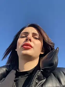 Snapshot of SandraCarter chatting on 01/11/25, 07:06 SandraCarter online show from 01/11/25, 07:06