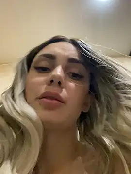 Snapshot of SandraCarter chatting on 03/14/25, 02:08 SandraCarter online show from 03/14/25, 02:08