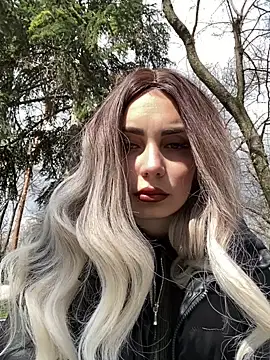 Snapshot of SandraCarter chatting on 03/20/25, 08:09 SandraCarter online show from 03/20/25, 08:09