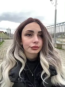 Snapshot of SandraCarter chatting on 03/22/25, 11:11 SandraCarter online show from 03/22/25, 11:11