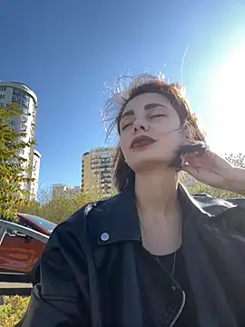 Snapshot of SandraCarter chatting on 09/15/25, 06:13 SandraCarter online show from 09/15/25, 06:13