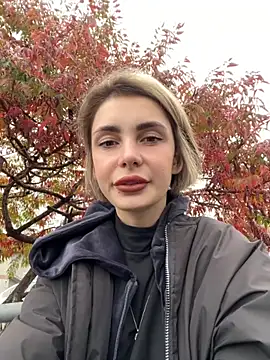 Snapshot of SandraCarter chatting on 10/19/25, 07:09 SandraCarter online show from 10/19/25, 07:09