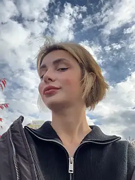 Snapshot of SandraCarter chatting on 10/23/25, 07:18 SandraCarter online show from 10/23/25, 07:18