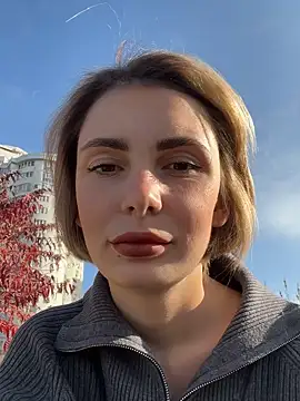 Snapshot of SandraCarter chatting on 11/02/25, 07:11 SandraCarter online show from 11/02/25, 07:11