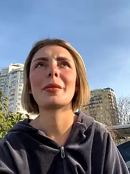 Snapshot of SandraCarter chatting on 11/23/25, 07:08 SandraCarter online show from 11/23/25, 07:08