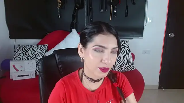 Carolaine69  online show from 11/08/25, 01:44