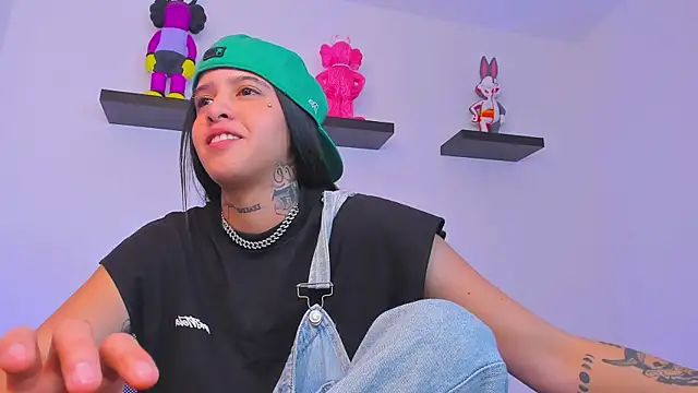 Gangster Girl online show from 03/08/25, 02:34