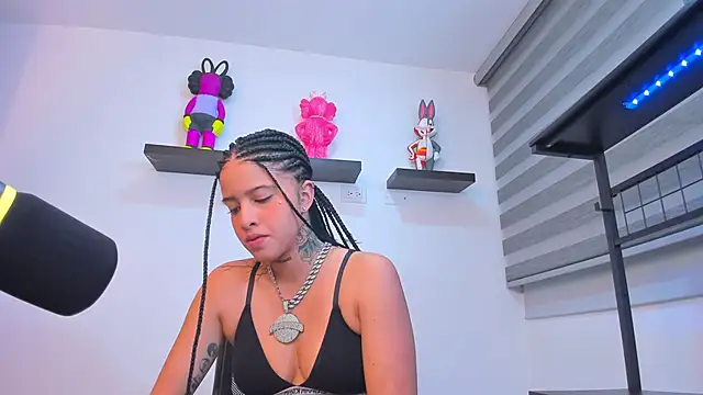 Gangster Girl online show from 09/17/25, 03:30