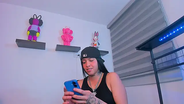 Gangster Girl online show from 11/13/25, 12:53