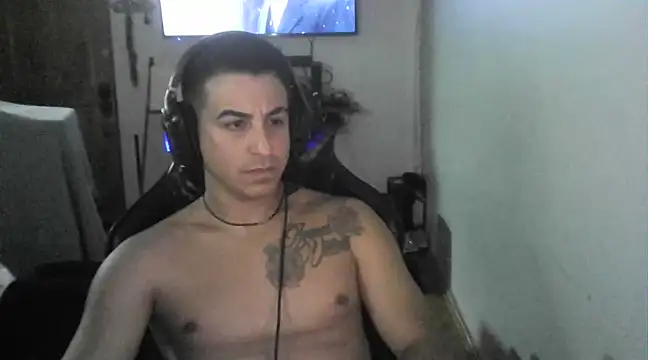 Snapshot of Ghostman89 chatting on 03/07/25, 02:15 Ghostman89 online show from 03/07/25, 02:15