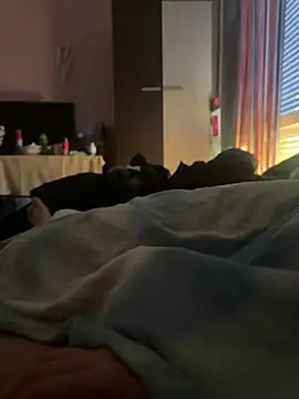 Snapshot of zolihorvat11 chatting on 02/23/26, 10:12 zolihorvat11 online show from 02/23/26, 10:12