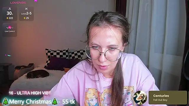 Snapshot of ms_allison_w chatting on 12/28/24, 01:17 ms allison w online show from 12/28/24, 01:17
