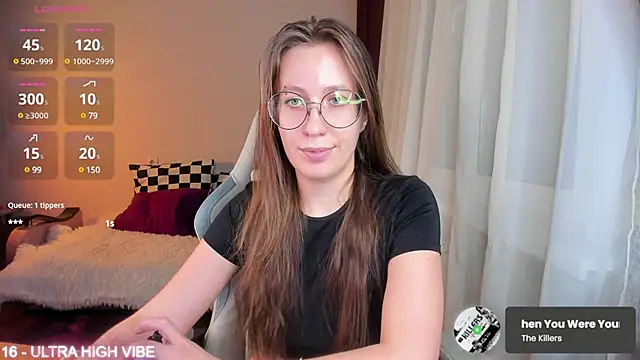 Snapshot of ms_allison_w chatting on 02/20/25, 05:07 ms allison w online show from 02/20/25, 05:07