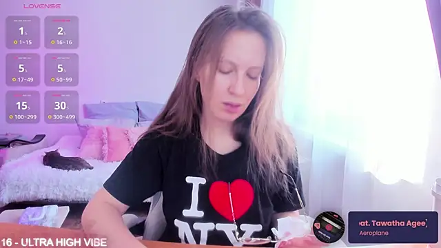 Snapshot of ms_allison_w chatting on 02/26/25, 11:41 ms allison w online show from 02/26/25, 11:41