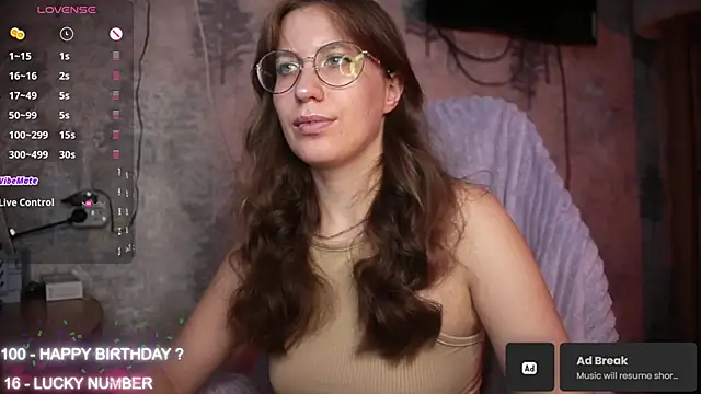 Snapshot of ms_allison_w chatting on 10/27/25, 12:53 ms allison w online show from 10/27/25, 12:53