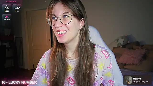 ms allison w online show from 05/17/26, 04:47
