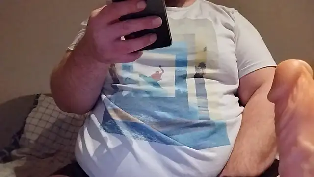 Snapshot of KinkyDudeDk chatting on 03/17/26, 04:17 KinkyDudeDk online show from 03/17/26, 04:17