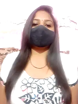 Snapshot of Simran-Simran chatting on 01/17/25, 01:24 Simran-Simran online show from 01/17/25, 01:24