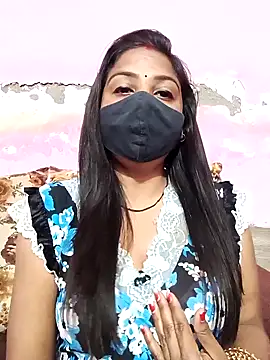 Snapshot of Simran-Simran chatting on 02/13/25, 01:08 Simran-Simran online show from 02/13/25, 01:08