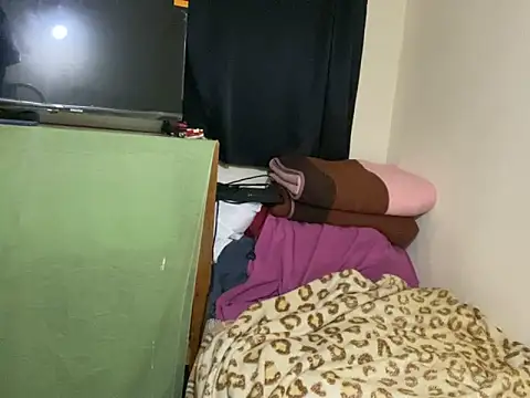 Snapshot of GaaTto chatting on 10/05/25, 12:42 GaaTto online show from 10/05/25, 12:42