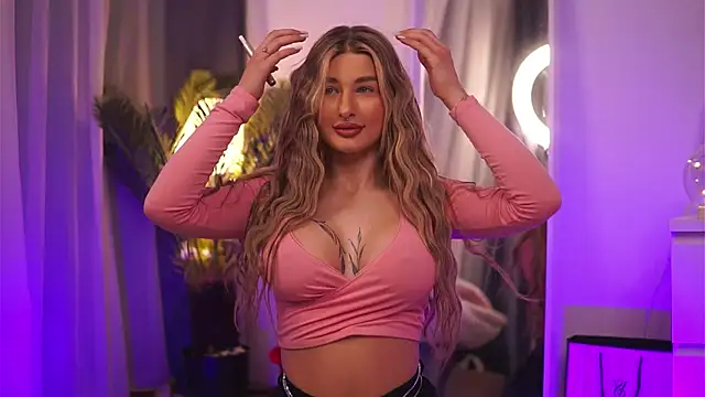 AvaShayy online show from 03/04/25, 10:49