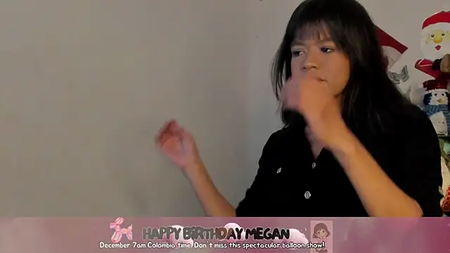 meganthompsonn22 online show from 12/04/25, 11:46