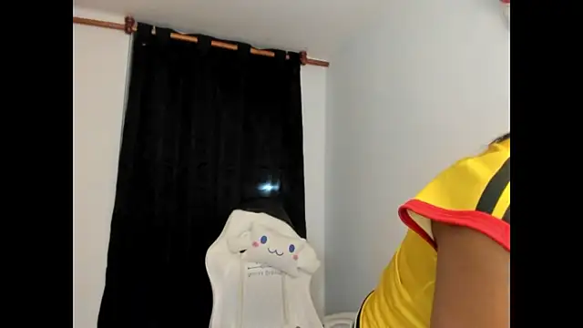 meganthompsonn22 online show from 07/08/26, 05:23
