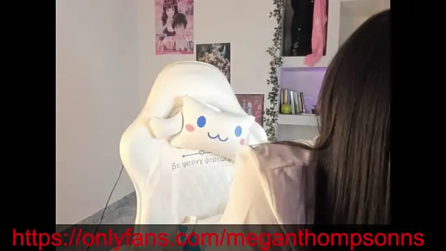 meganthompsonn22 online show from 07/27/26, 11:34