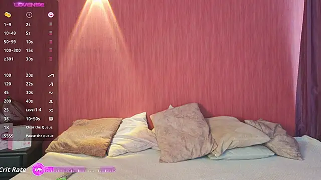 EmiGomez  online show from 09/15/25, 12:05