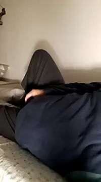 Snapshot of bluangelo chatting on 12/04/24, 10:41 bluangelo online show from 12/04/24, 10:41