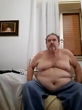 Snapshot of bluangelo chatting on 03/05/25, 03:51 bluangelo online show from 03/05/25, 03:51