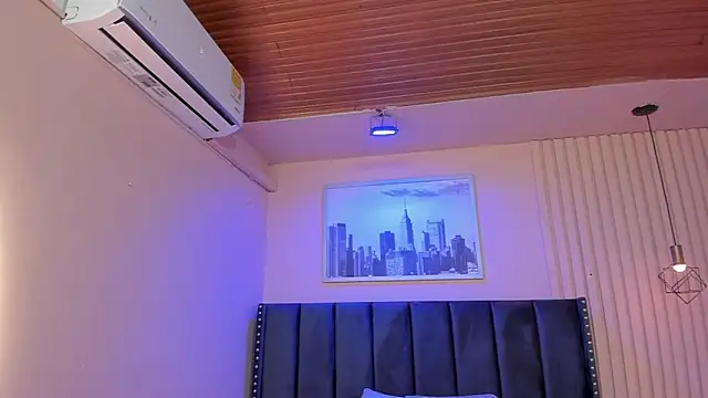 viiolett lee online show from 09/23/25, 08:56