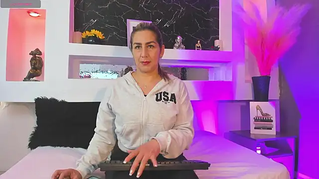 Snapshot of Cinthya_mjs chatting on 03/09/26, 12:09 Cinthya mjs online show from 03/09/26, 12:09
