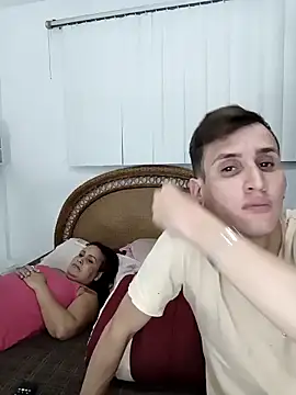 Milfvalesk online show from 02/19/26, 08:05