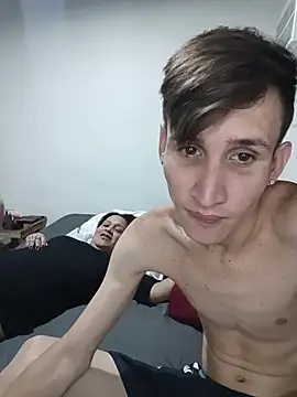 Milfvalesk online show from 04/28/26, 04:23