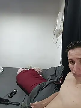 Milfvalesk online show from 07/13/26, 08:44