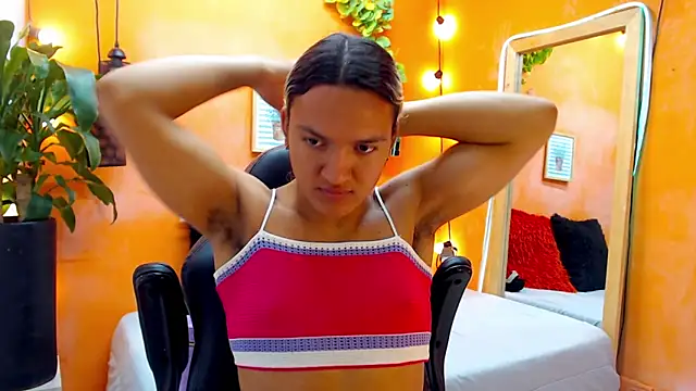 aslyhernandez 7 online show from 12/31/24, 11:31